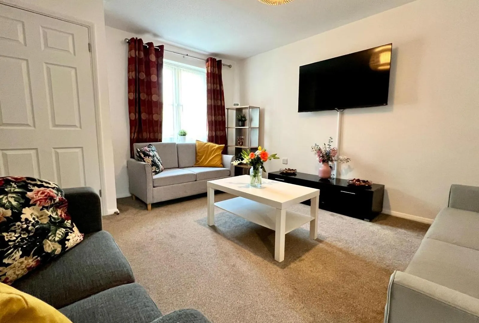 Abbey Wood Garden Retreat: Elizabeth Line Access to London Villa Thamesmead  0*, Thamesmead (Greater London)