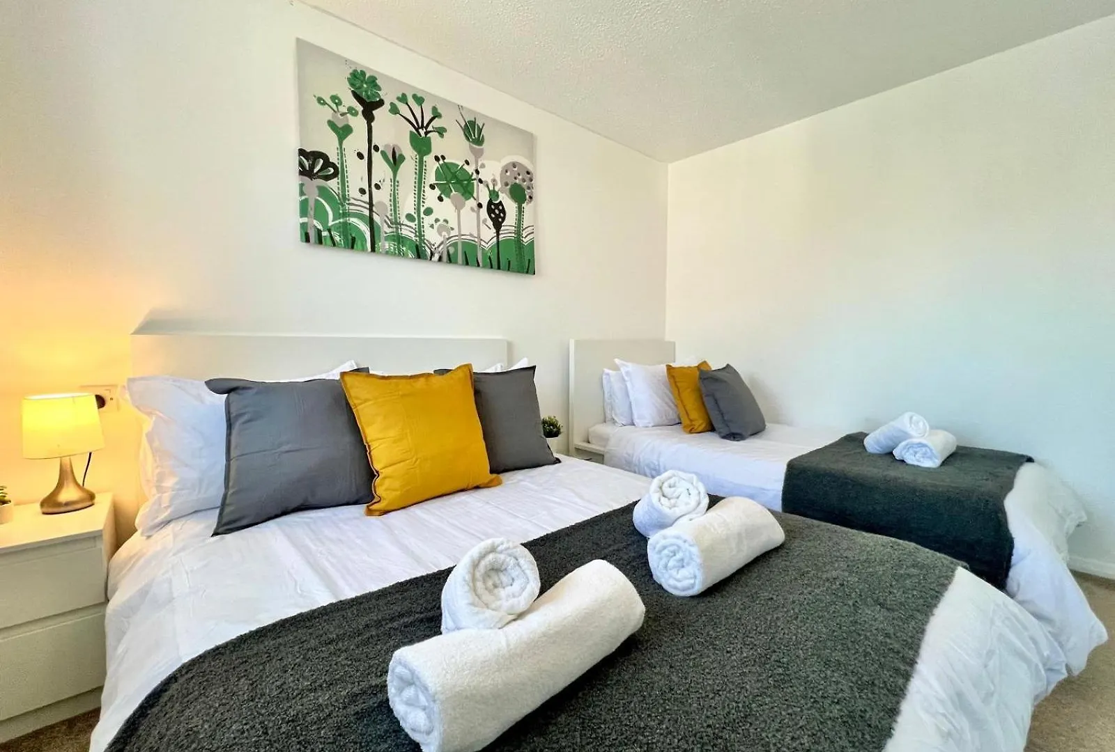 Holiday home Abbey Wood Garden Retreat: Elizabeth Line Access to London Villa Thamesmead