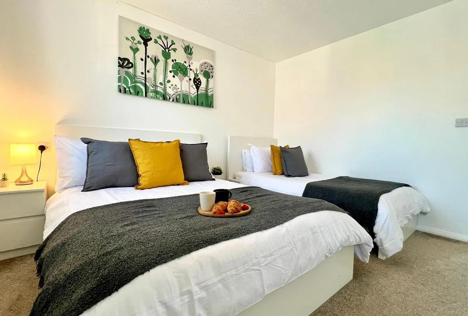 Holiday home Abbey Wood Garden Retreat: Elizabeth Line Access to London Villa Thamesmead