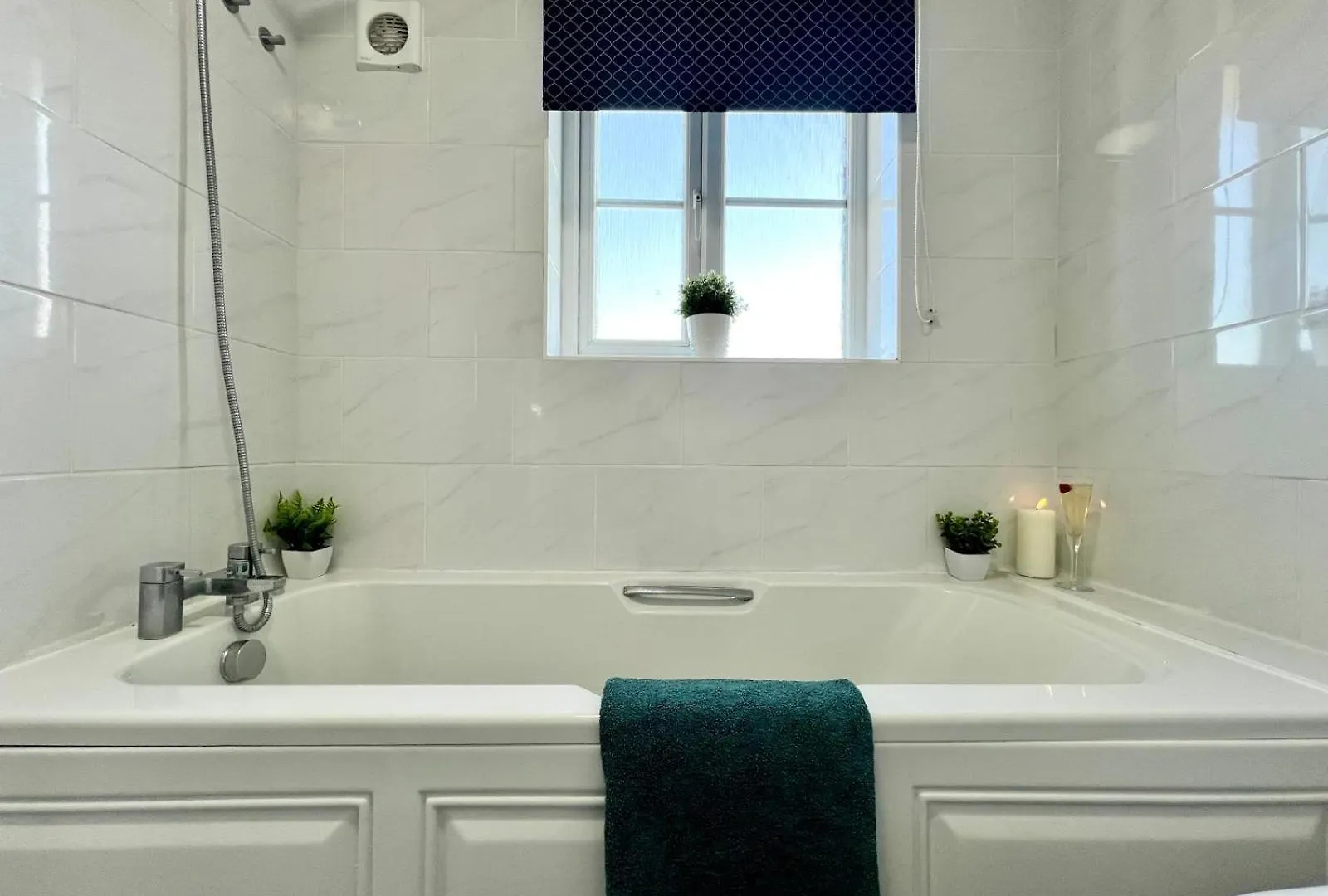 Holiday home Abbey Wood Garden Retreat: Elizabeth Line Access to London Villa Thamesmead