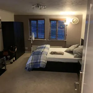 Thames River Side Townhouse Homestay Thamesmead (Greater London)