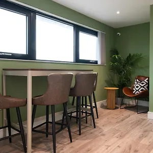 Apartment Charles Hope London, Brentford